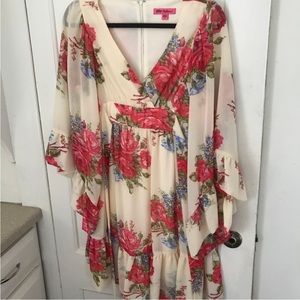 Pre loved 💄Betsy johnson rose Bambi dress 💐 size 6 statement piece. 💅